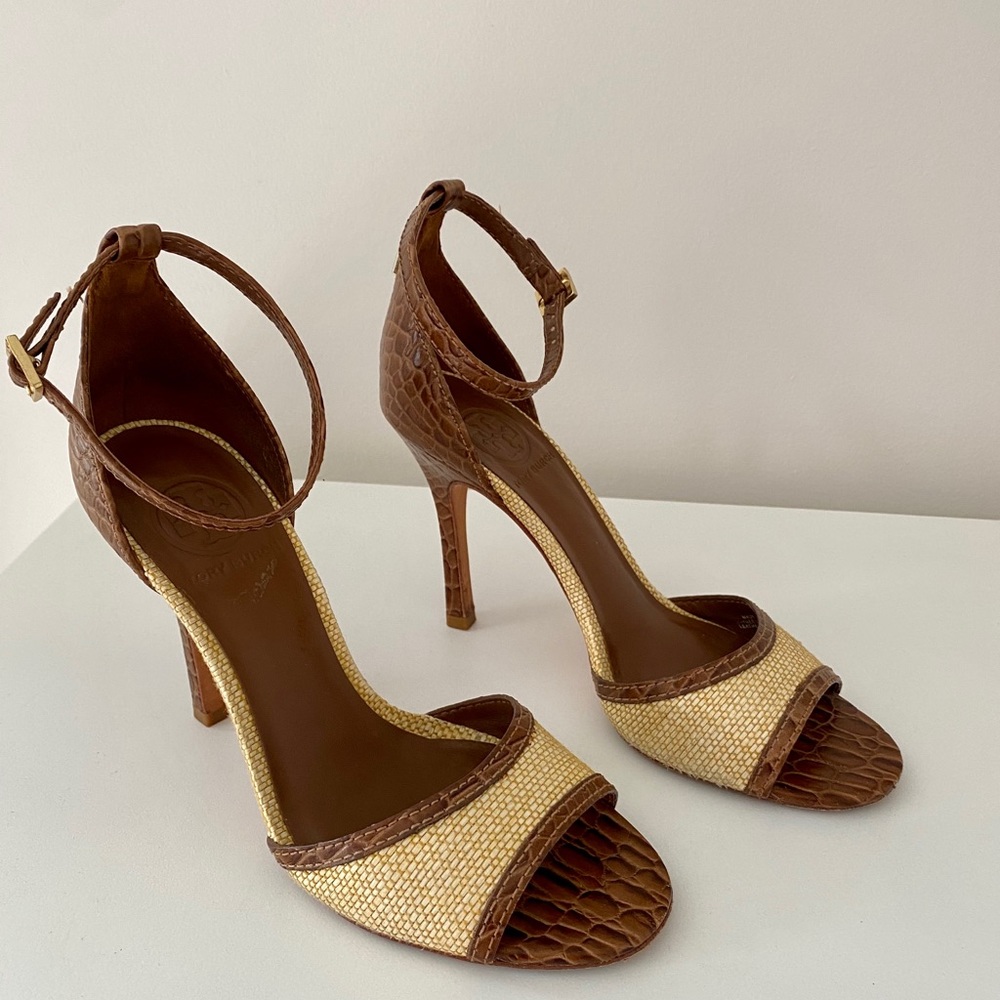 Tory Burch Rattan & Tortoise Heels